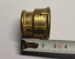 Муфта латунна 1″ В × 1 1/4″ В (внутрішня/внутрішня)