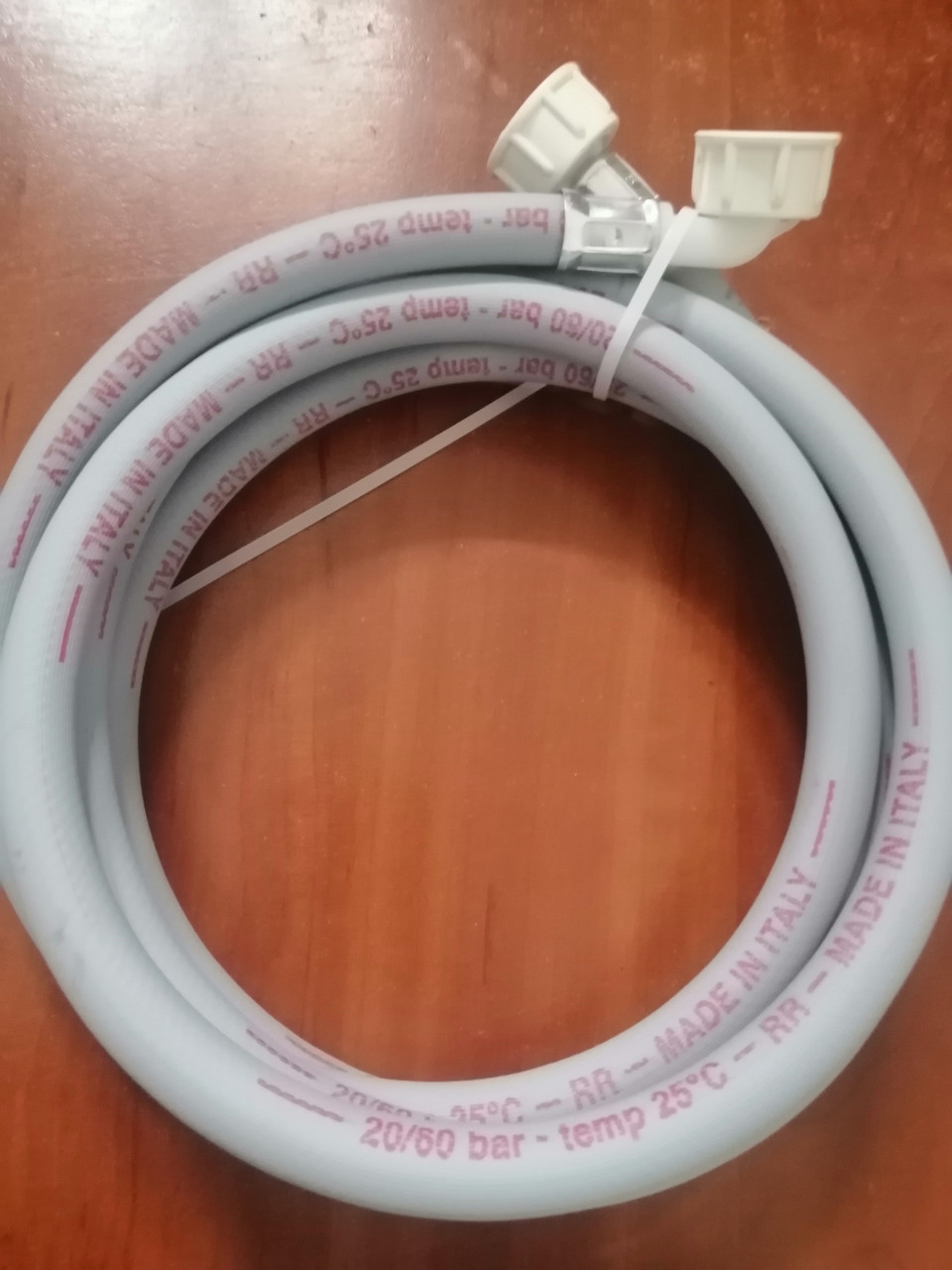 Шланг заливний для пральної машини 4500мм Шланг заливний для пральної машини 4500мм